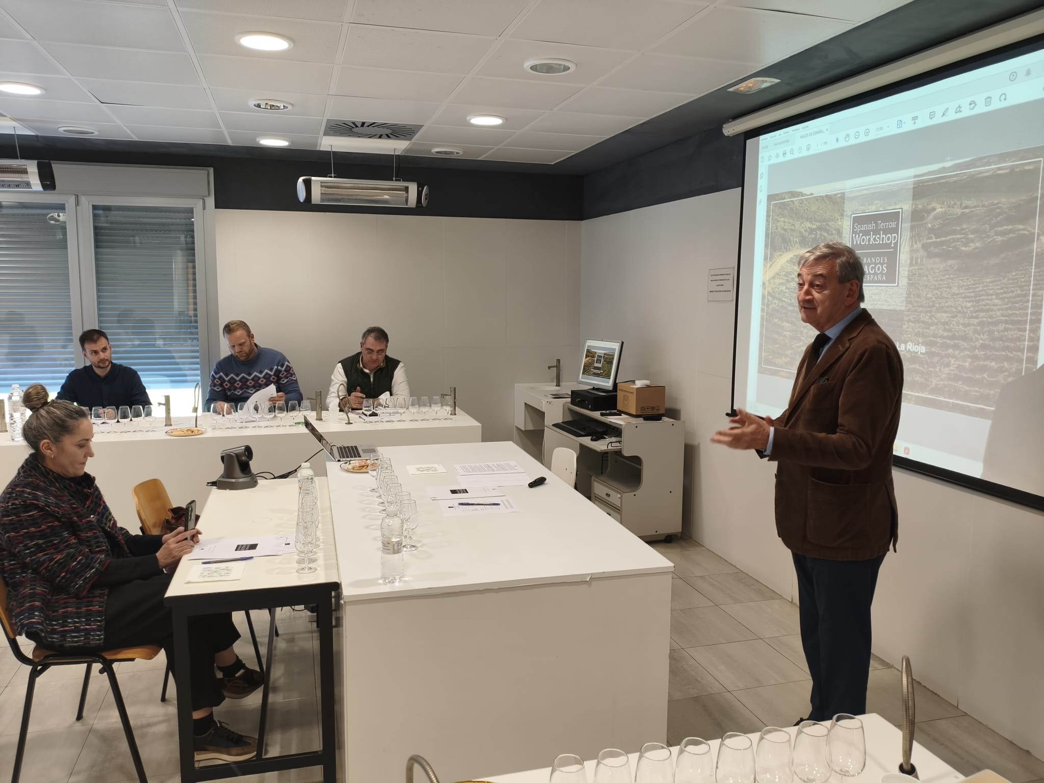 Cata-Estudio de Vinos de Grandes Pagos de España